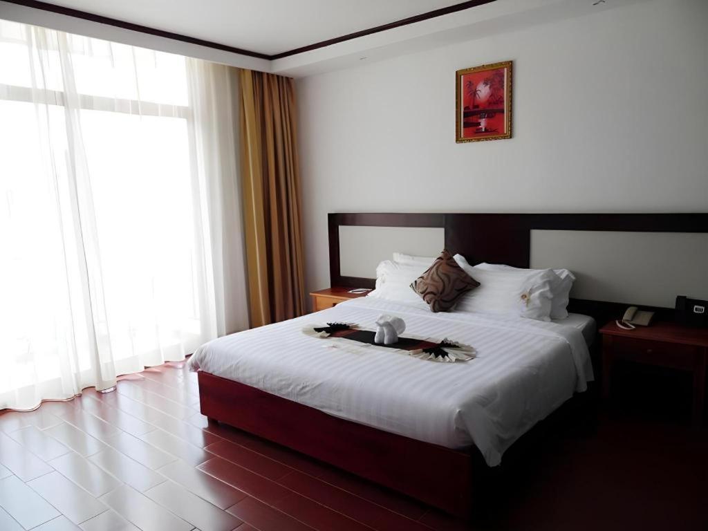 Xishuangbanna Hotel Managed By Xandria Hotel Luang Prabang Dış mekan fotoğraf