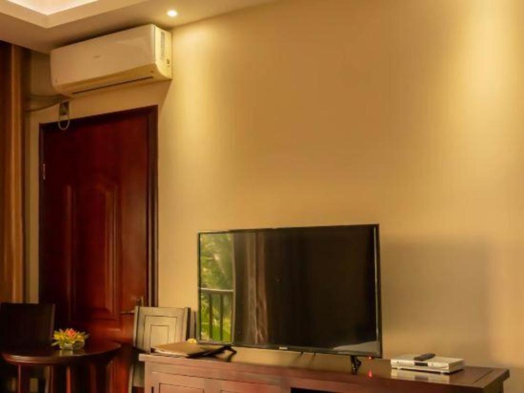 Xishuangbanna Hotel Managed By Xandria Hotel Luang Prabang Dış mekan fotoğraf