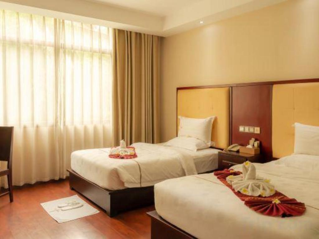 Xishuangbanna Hotel Managed By Xandria Hotel Luang Prabang Dış mekan fotoğraf