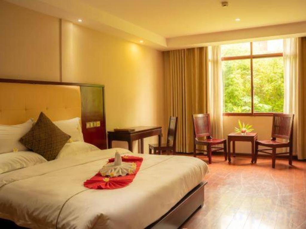 Xishuangbanna Hotel Managed By Xandria Hotel Luang Prabang Dış mekan fotoğraf